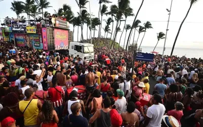 Imagem ilustrativa da imagem Baianos criam guia para ajudar turistas a curtir Salvador no Carnaval
