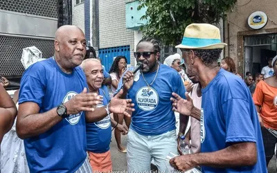 Imagem ilustrativa da imagem Bloco Alvorada realiza ensaio pré-carnaval com show de samba gratuito