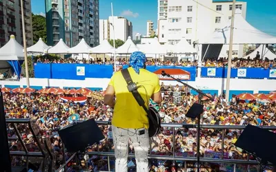 Imagem ilustrativa da imagem Bloco Camaleão divulga datas da entrega dos abadás