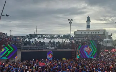 Imagem ilustrativa da imagem Camaleão esgota abadás do domingo de Carnaval em Salvador