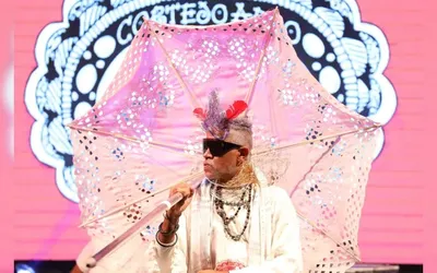 Imagem ilustrativa da imagem Cortejo Afro apresenta show em clima junino na Casa Rosa