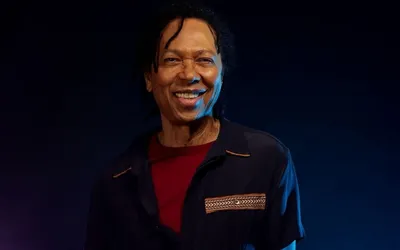 Imagem ilustrativa da imagem Djavan: começa venda de show extra na Concha Acústica