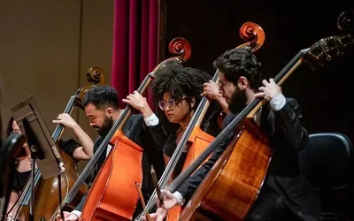 Imagem ilustrativa da imagem Osba ganha nova gestão e maestro Carlos Prazeres deixa a Orquestra