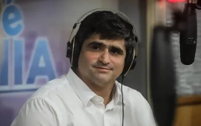 Imagem ilustrativa da imagem Presidente do Grupo A TARDE celebra os 40 anos da A TARDE FM