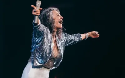 Imagem ilustrativa da imagem Simone traz para Salvador turnê que celebra 50 anos de carreira