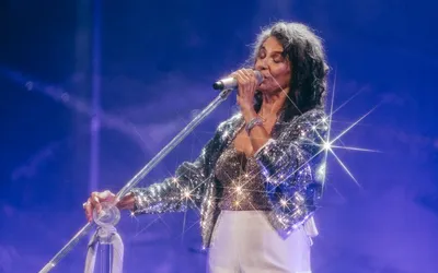 Imagem ilustrativa da imagem Simone traz para Salvador turnê que celebra 50 anos de carreira