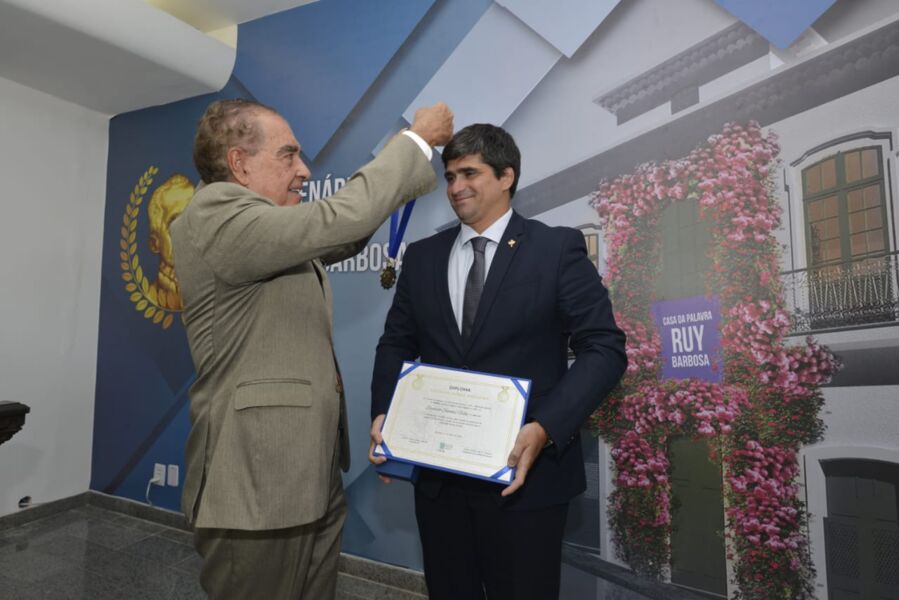 Imagem ilustrativa da imagem Ernesto Simões Filho é homenageado no centenário de Ruy Barbosa