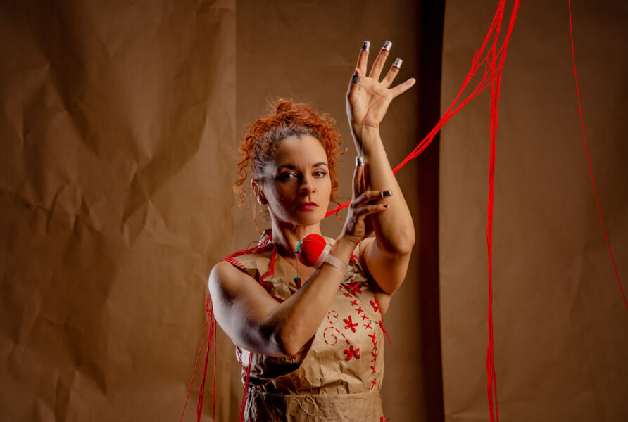 Imagem ilustrativa da imagem Andrea Rabelo volta em peça solo no Teatro Sesi