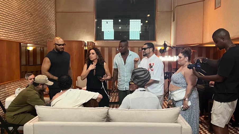 Imagem ilustrativa da imagem Daniela Mercury lança música em homenagem aos 40 anos do Axé; ouça
