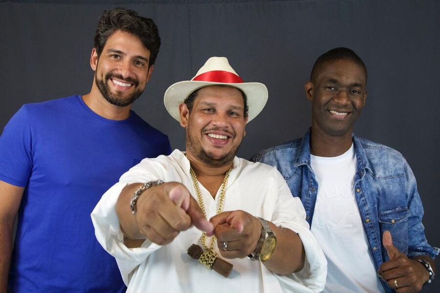 Imagem ilustrativa da imagem Flor Serena e Batifun fazem show gratuito no Samba Junino do Beco