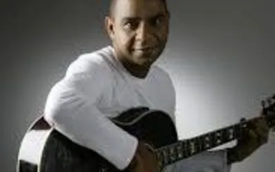 Imagem ilustrativa da imagem Jair Luz traz show especial em homenagem a Caetano Veloso