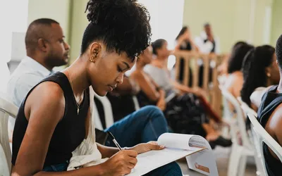 Imagem ilustrativa da imagem OUÇA: Programa Acelera Iaô inscreve empreendedores negros e indígenas