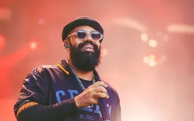 Imagem ilustrativa da imagem BaianaSystem promete show com rock no Festival A TARDE FM: "Vai ser pesadão"