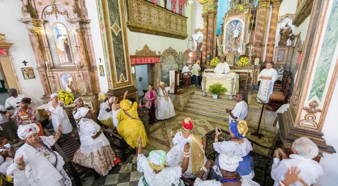 
		Festa de Nossa Senhora do Rosário dos Pretos vira patrimônio imaterial