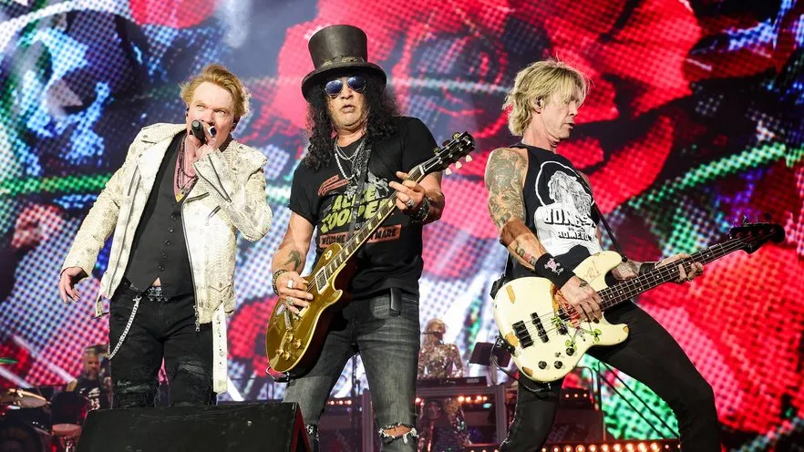 
		Guns N’ Roses anuncia turnê no Brasil em 2025