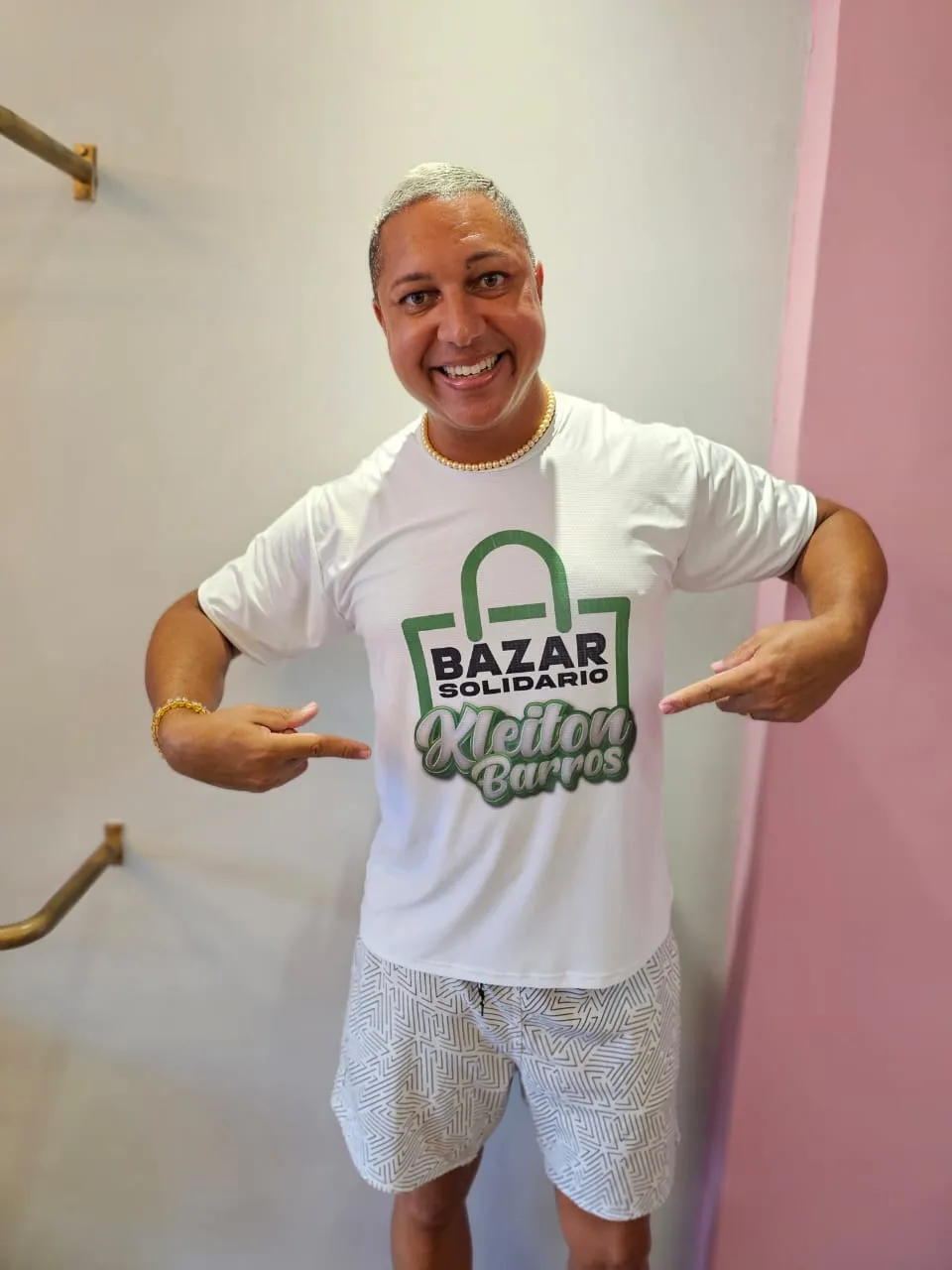 
		Influencer Kleiton Barros realizará bazar solidário no Farol da Barra