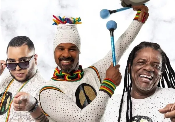 
		Olodum faz tributo a Zumbi dos Palmares no Pelourinho