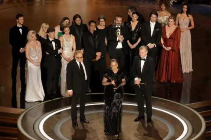 
		Oscar 2024: 'Oppenheimer' domina premiações e ganha como Melhor filme