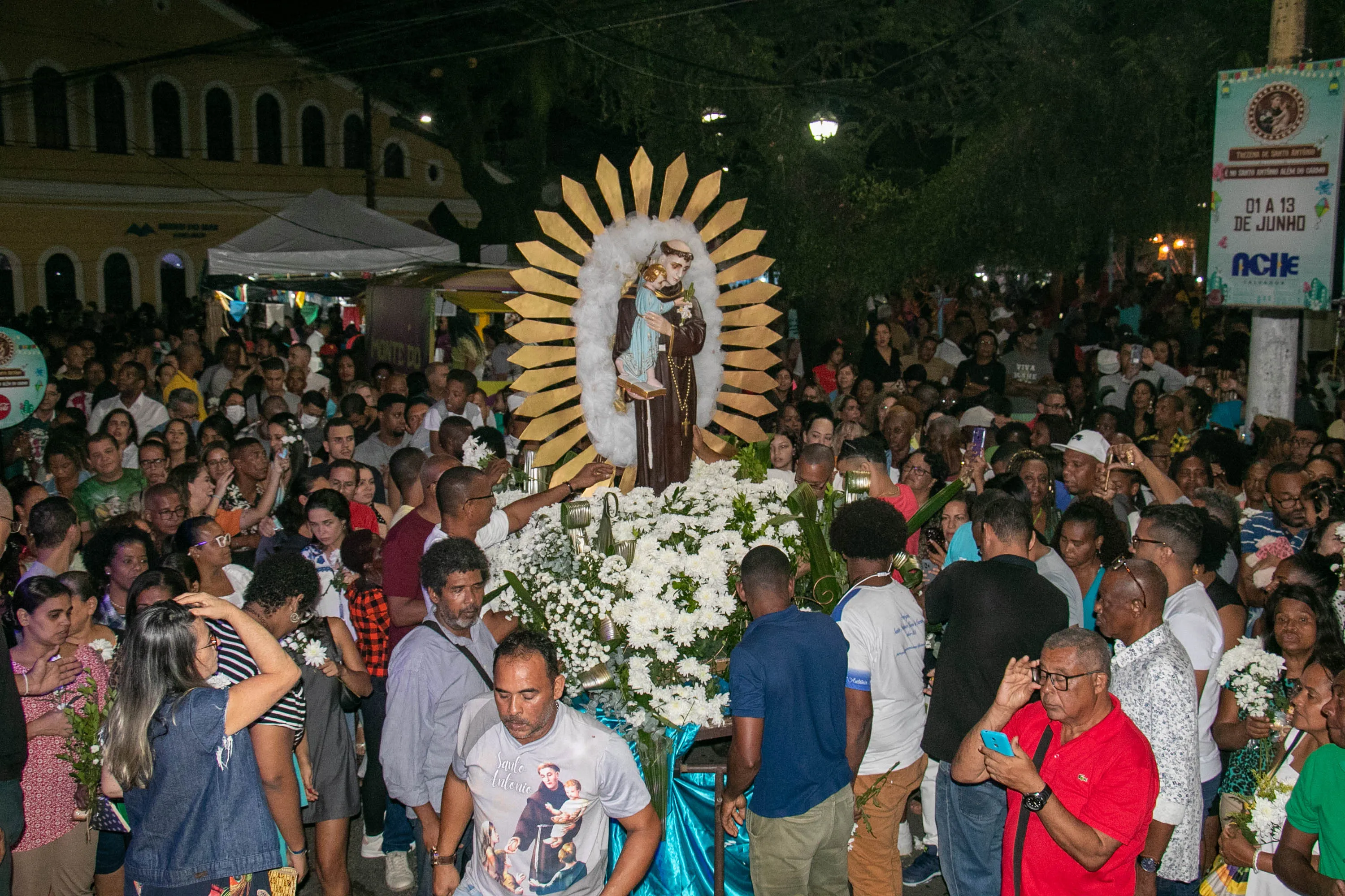 
		Salvador terá 25 dias de festa em louvor a Santo Antônio e São João