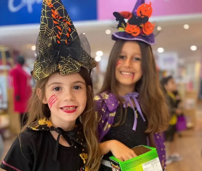 
		Shoppings promovem programação de Halloween para a criançada