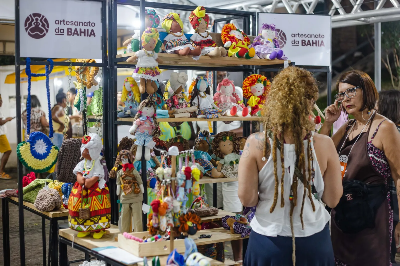 
		Evento com feira de artesanato e economia solidária ocupa o MAM