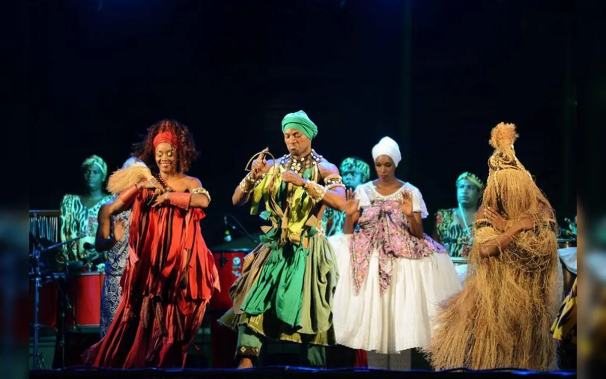 Balé Folclórico da Bahia - Praça do Campo Grande