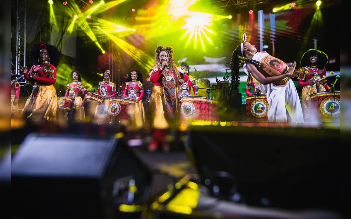 Banda Didá leva samba-reggae à Escadaria do Passo nesta sexta (22)