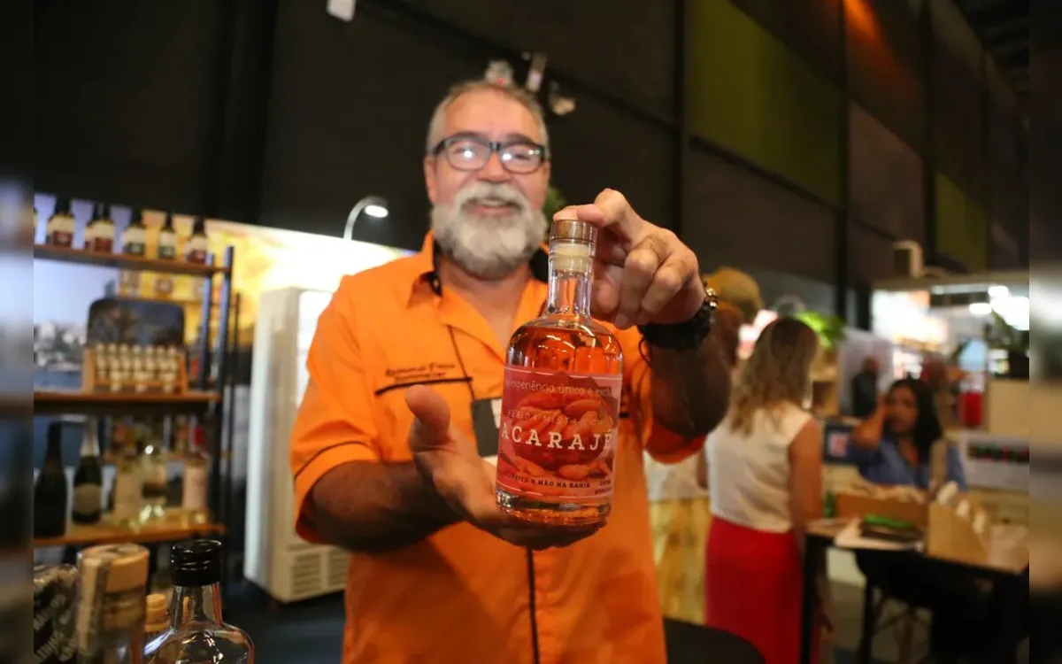 Cachaça com acarajé faz sucesso no Summit Made in Bahia