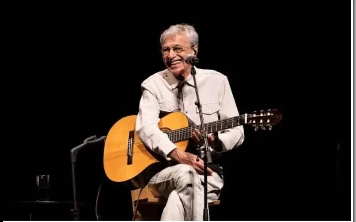Caetano Veloso anuncia show da turnê “Meu Coco” em Salvador