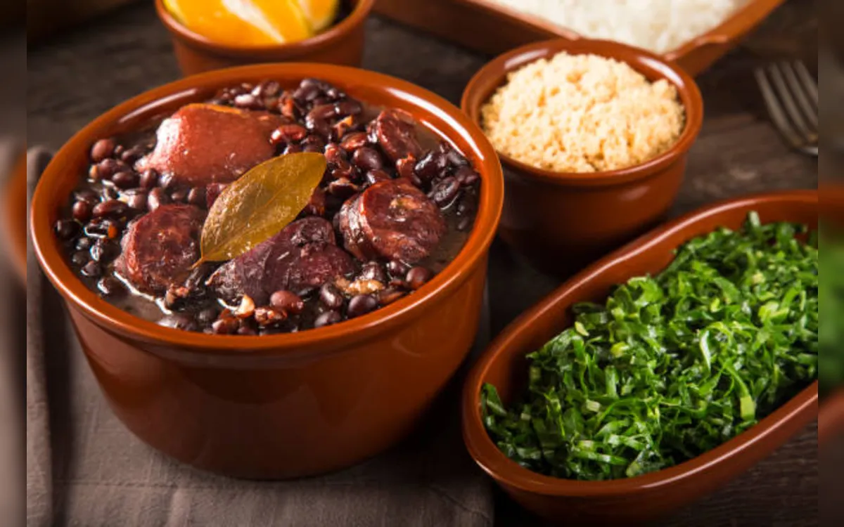 Caramurê realiza Feijoada de Natal com música ao vivo