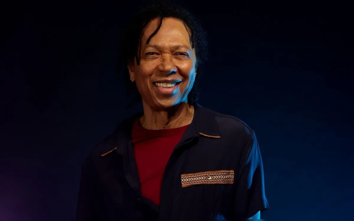 Djavan: começa venda de show extra na Concha Acústica