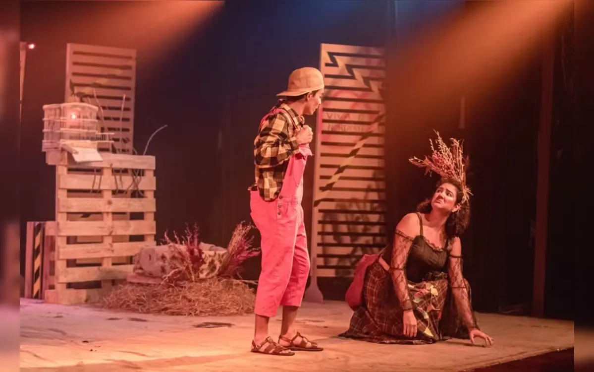 Espetáculo Saudades João faz apresentação no SESC Casa do Comércio