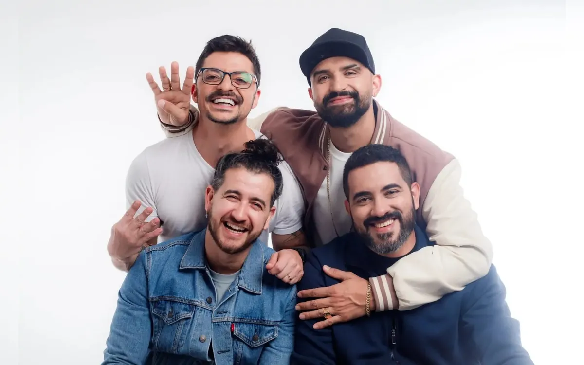 Grupo 4 Amigos na Concha Acústica do TCA