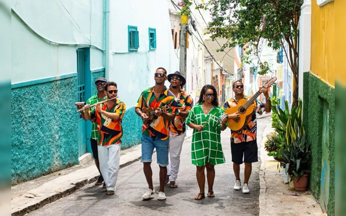 Grupo Botequim prolonga clima do Carnaval com roda de samba