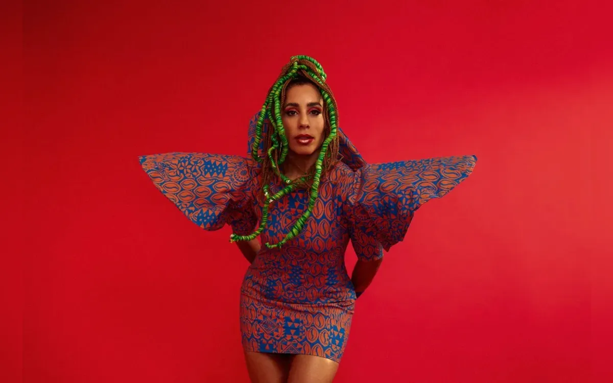 Marcia Castro lança disco de samba reggae em Salvador