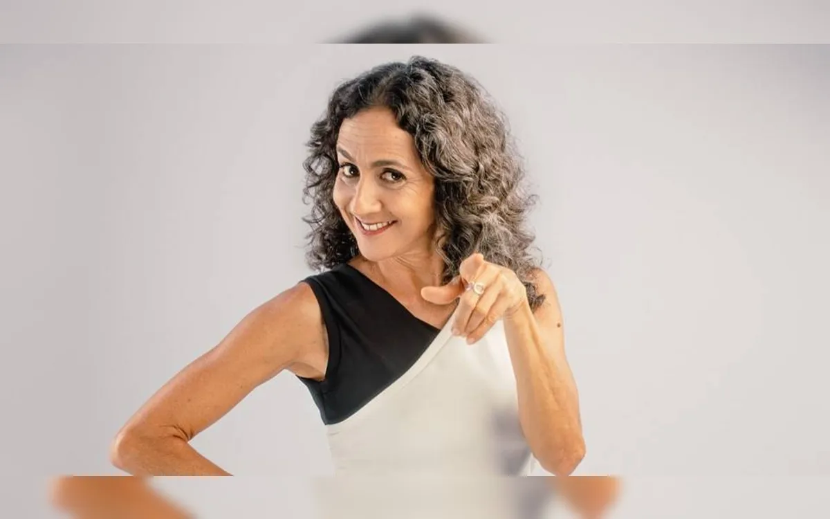 Maria Menezes volta a cartaz com espetáculo no Teatro Sesi