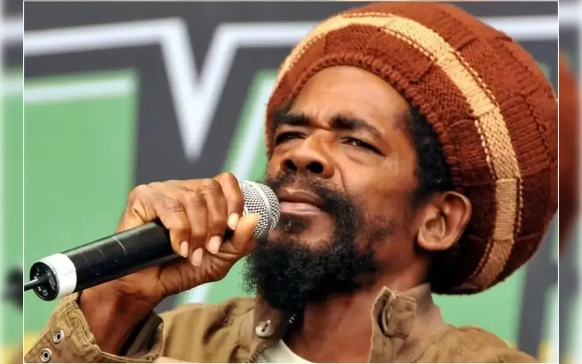 Morre Cocoa Tea, lenda do reggae, aos 65 anos