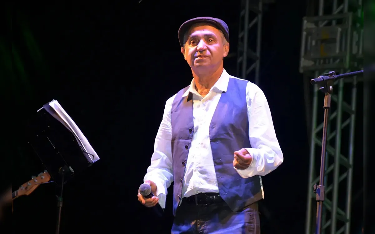 Morre em Salvador o cantor e compositor Carlos Pitta