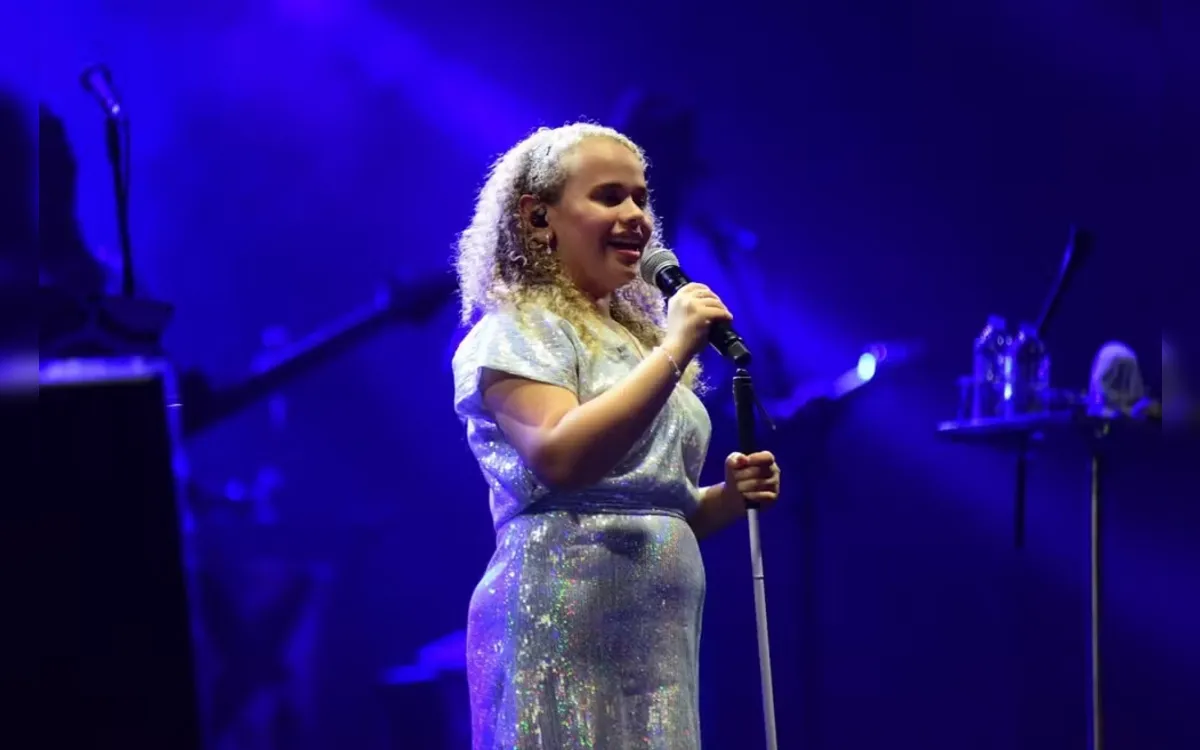 Natal Salvador encerra programação com show nesta segunda-feira