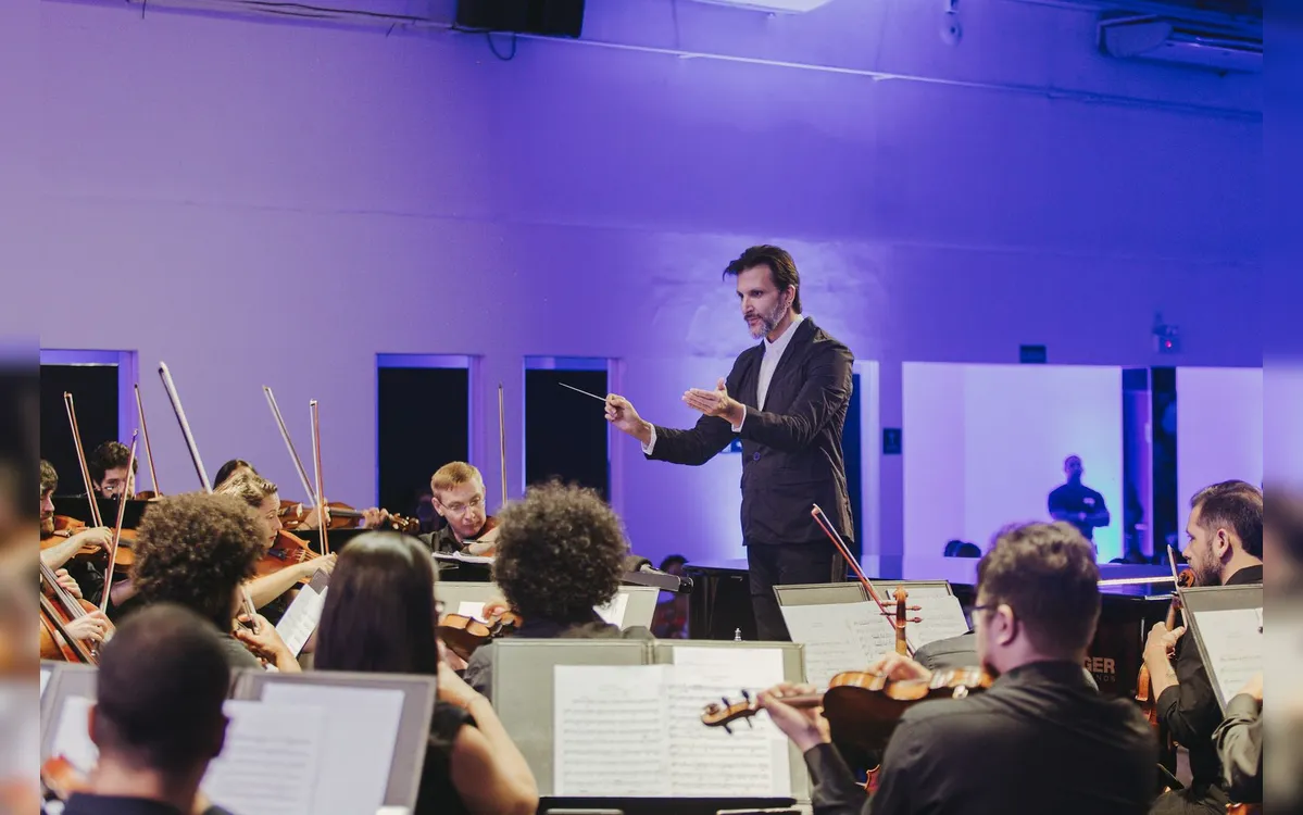 OSBA inicia temporada de apresentações em concerto com Gabriel Grossi