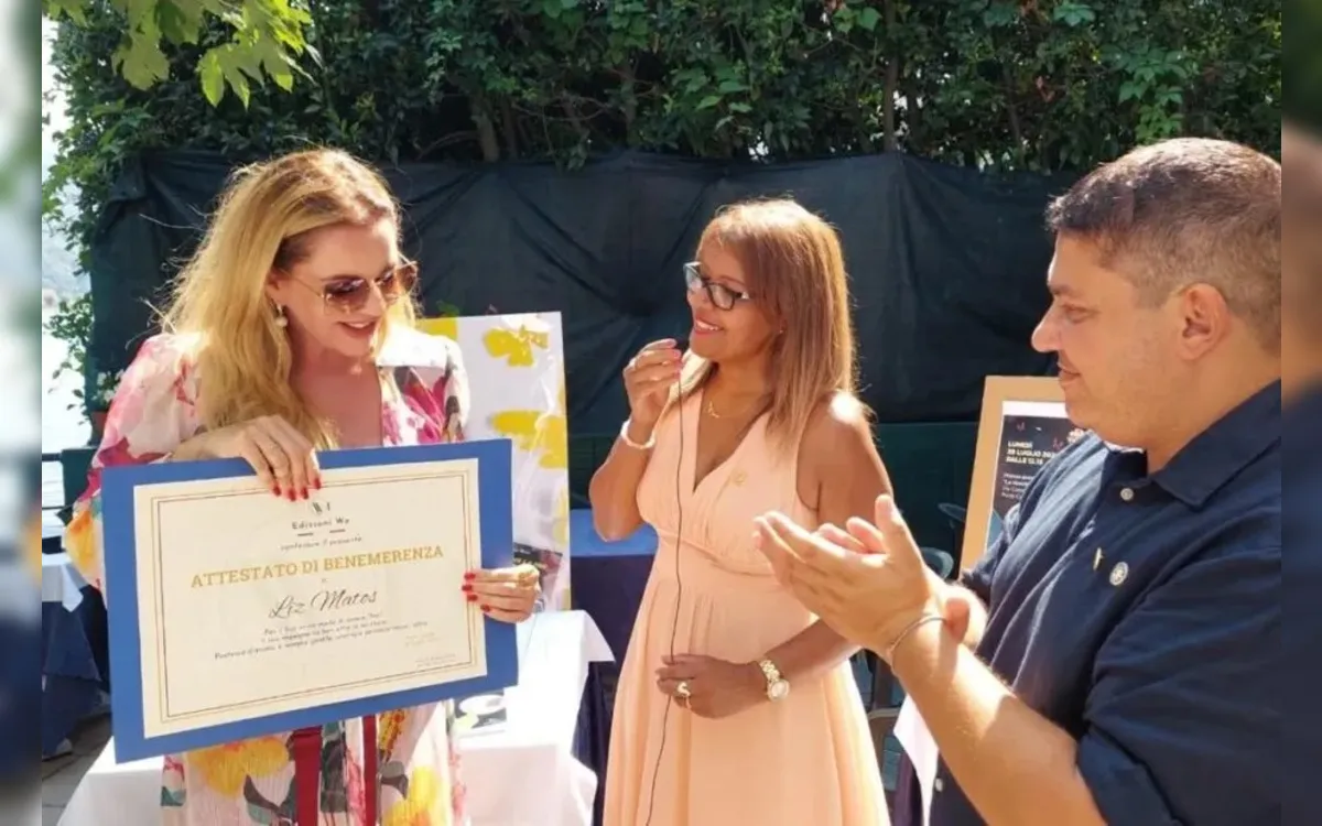 Poeta baiana é homenageada na Itália por seu mais novo livro