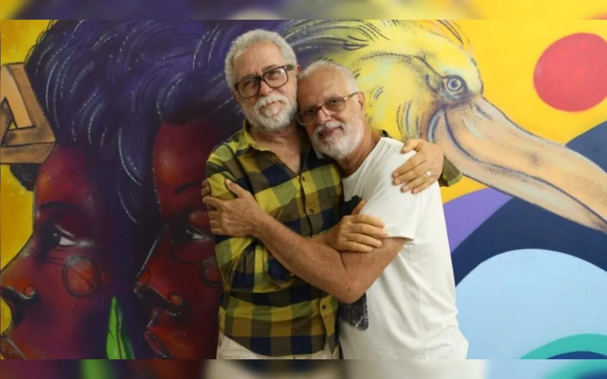 Roberto Mendes e Capinan celebram show "Flor da Memória" nesta sexta