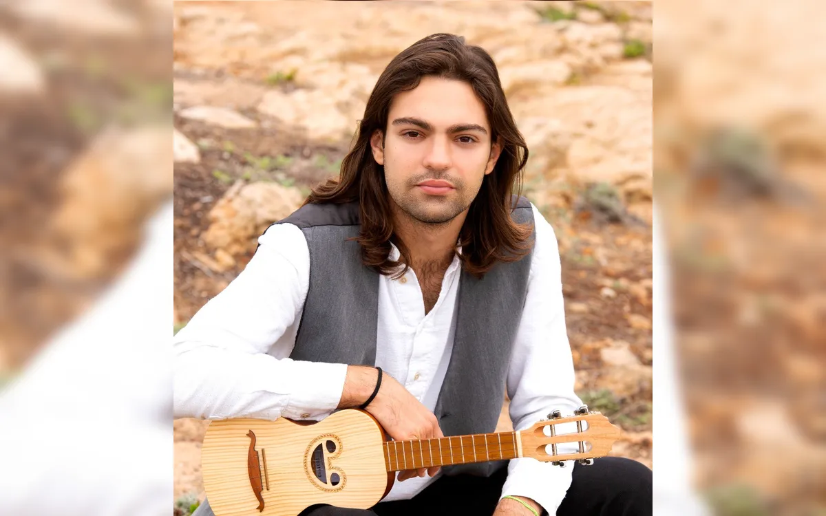 Show Meu Cavaquinho Português, com o multi-instrumentista Tato Rezende