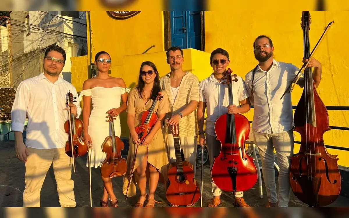 Tiri apresenta show na Sala do Coro do TCA com o Quinteto da Bahia