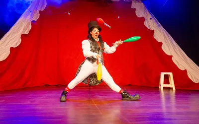 Imagem ilustrativa da imagem A Fulanas Cia de Circo percorre espaços culturais com o espetáculo ‘Clássicas’