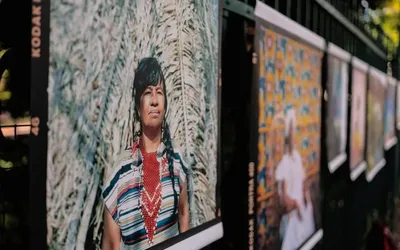 Imagem ilustrativa da imagem Exposição fotográfica a céu aberto na Ribeira exibe belezas do Brasil