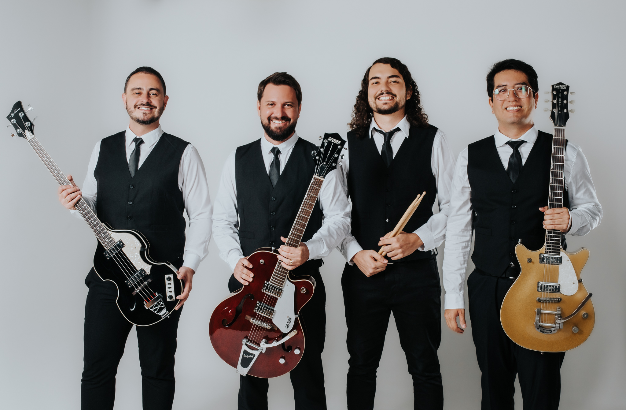 Imagem ilustrativa da imagem Banda Us Beatles comemora 60 anos do disco “HELP!” no Sesi Rio Vermelho