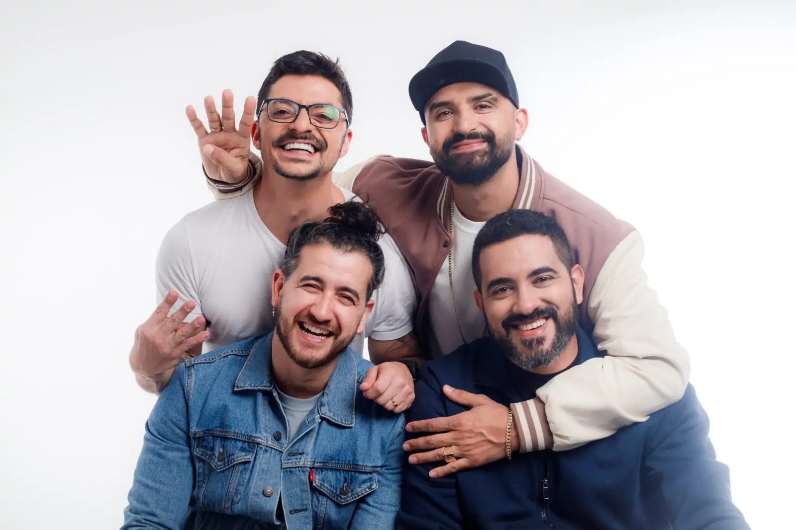 Imagem ilustrativa da imagem Grupo 4 Amigos na Concha Acústica do TCA