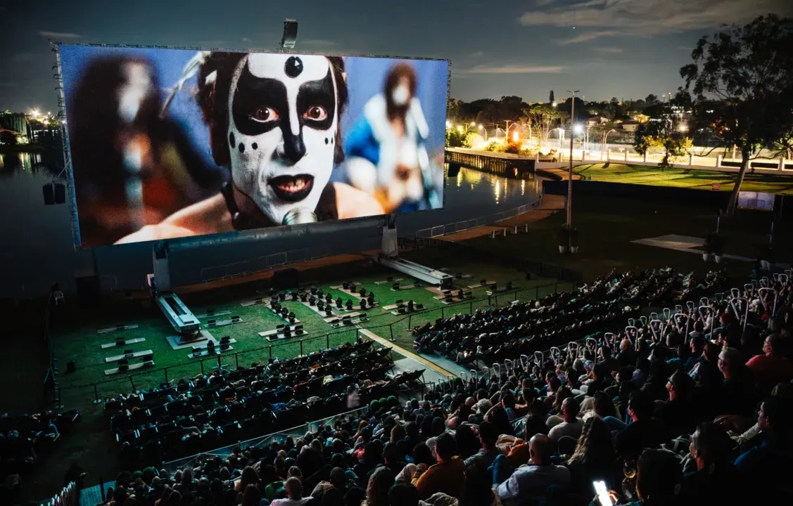 
		Open Air Brasil chega a Salvador com maior tela de cinema do mundo ao ar livre