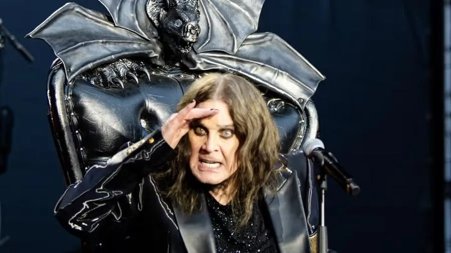 
		Vocalista da Black Sabbath, Ozzy Osbourne morre aos 76 anos